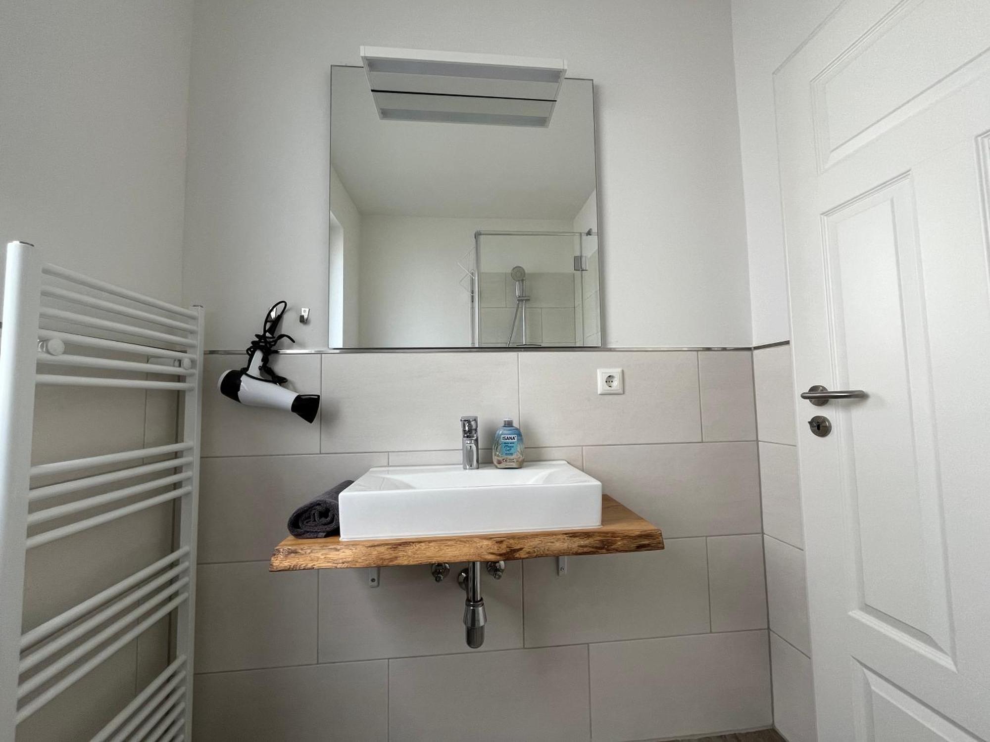 Haus Urvasi Appartement Lübeck Kamer foto